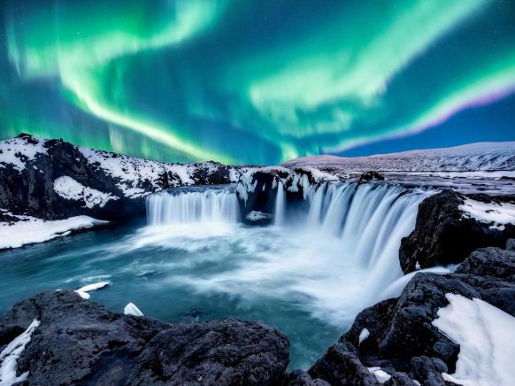 Iceland-Northern-Lights-04